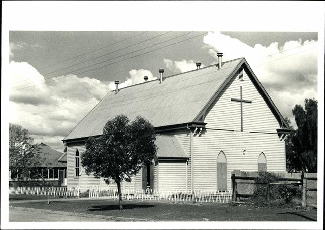 Front corner elevation of St Matthew's Anglican Church in Boulder