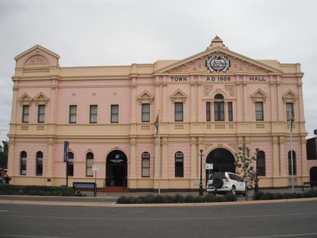 front (south) elevation - Hannan Street