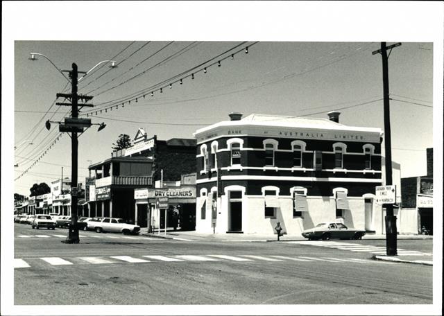 Front elevation showing streetscape, The Commercial Bank, Boulder