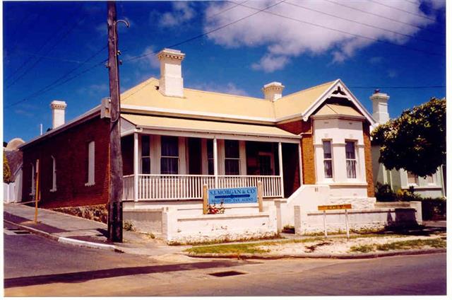 c2000 - Streetscape Elevation