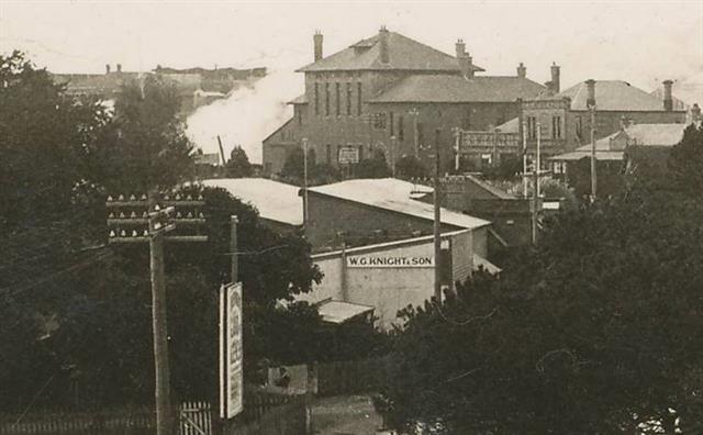 c1920 - Looking west along Lower Stirling Terrace