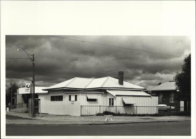 Right corner elevation of building