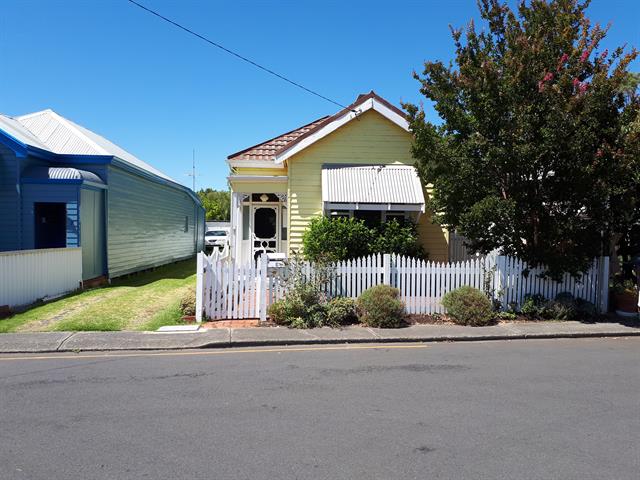 5 Ednie St