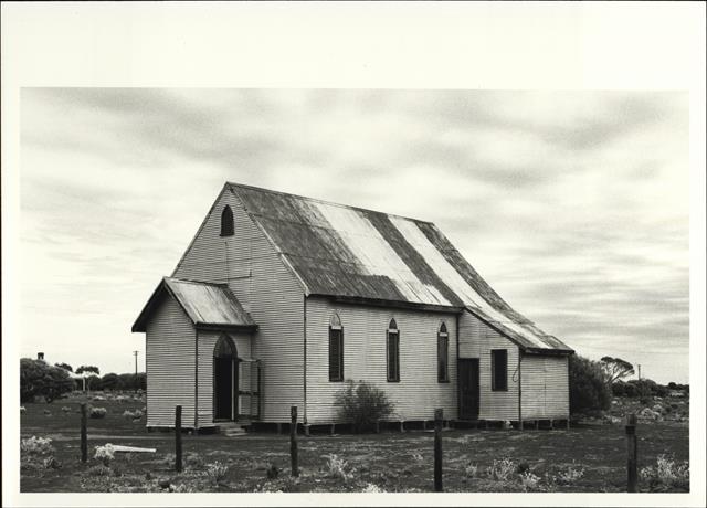 Right corner elevation of building