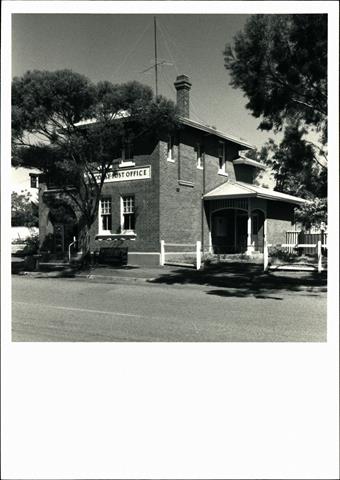 Right corner elevation of building