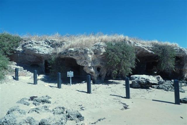 Store Cave 1