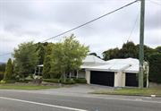 Triple garages added c2009