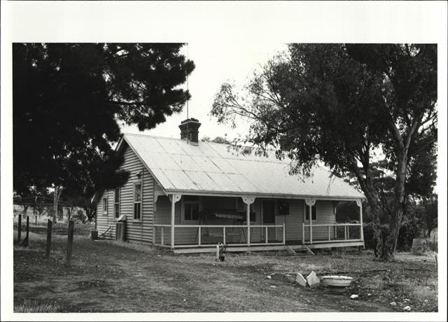 Front corner elevation of Popanyinning Teachers Residence