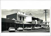 Contextual shot of the Albion Hotel, Boulder