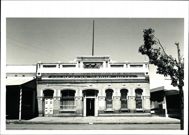 Front elevation, 21_11_1974