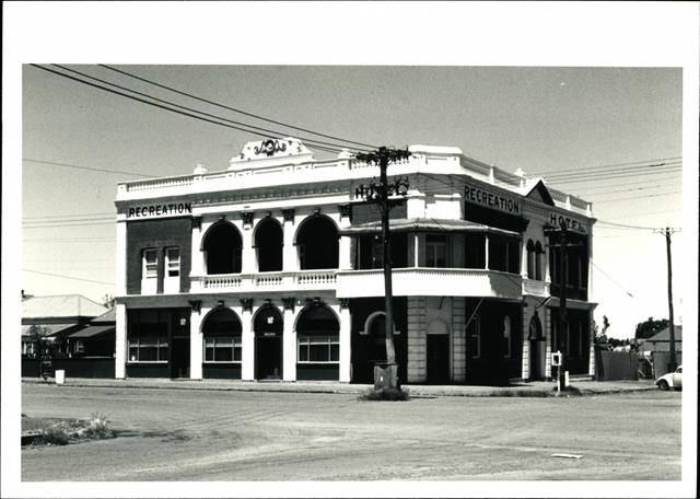 Front elevation, Recreation Hotel in Boulder