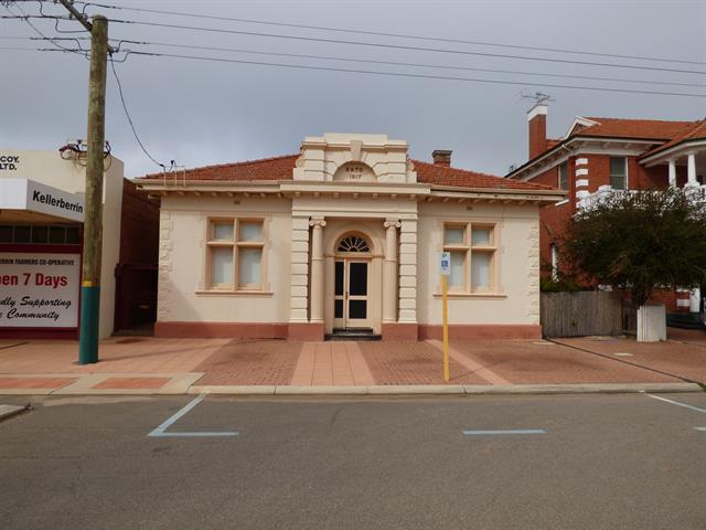 Bank from Gt Eastern Hwy