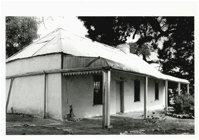 Front and left side elevations oblique view