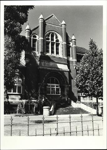 Front elevation of entrance on James Street frontage