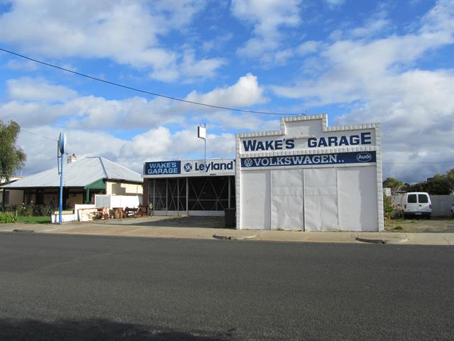 front elevation from Richardson St