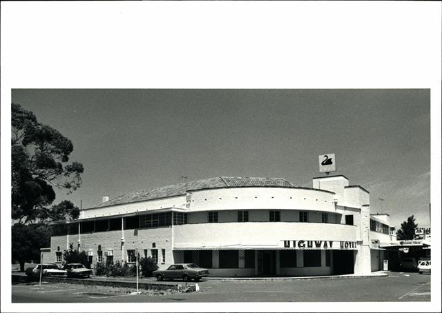 Front corner elevation