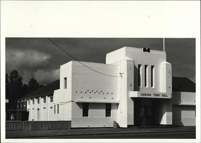 Left corner elevation of town hall