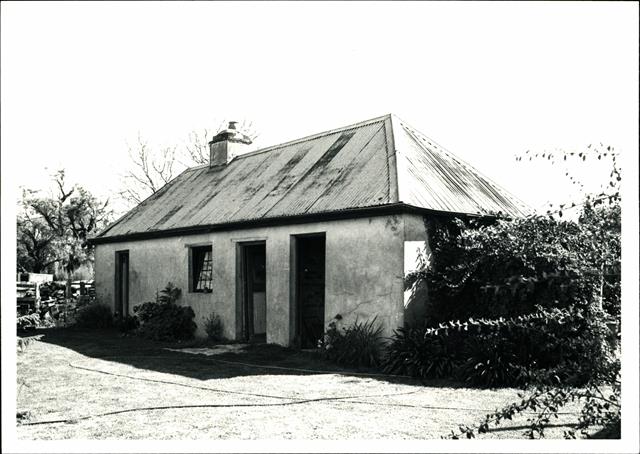Front corner elevation