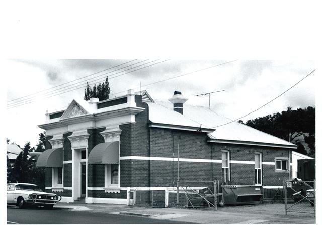 Front corner elevation from Hampton Street
