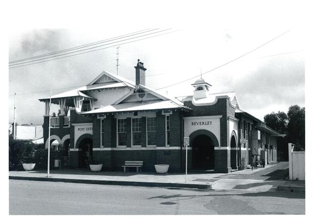 Front elevation of post office