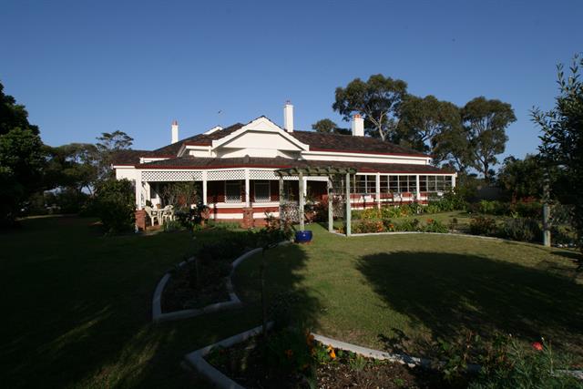 18566 Front Facade B. Court