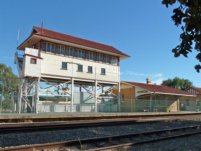 Signal box & refresh room