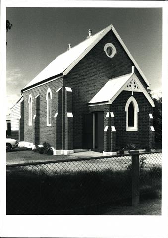 Front corner elevation of Calvary Presbyterian Church in Brookton