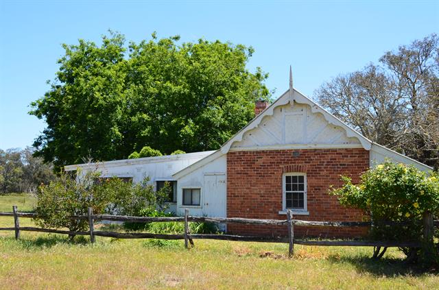 AR Richardson c1888 Workers Cottage side elevation looking west