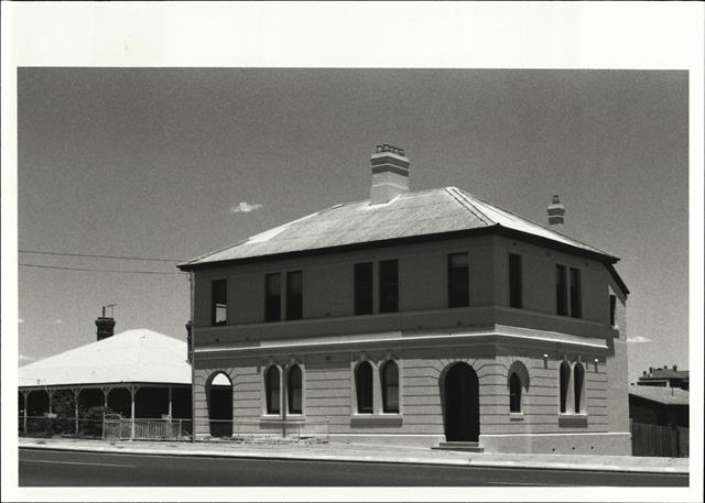 Front corner elevation