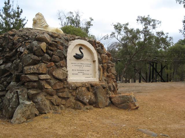 Childrens memorial at Clackline road bridge